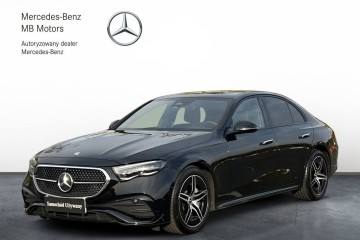 Salon PL AMG 4Matic CarPlay Digital Distronic Kamera 360° Keyless 19